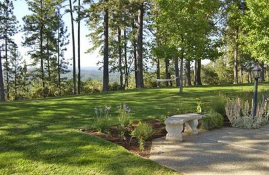 Sierra Sun Cloud Inn - Colfax (Adults Only) Εξωτερικό φωτογραφία