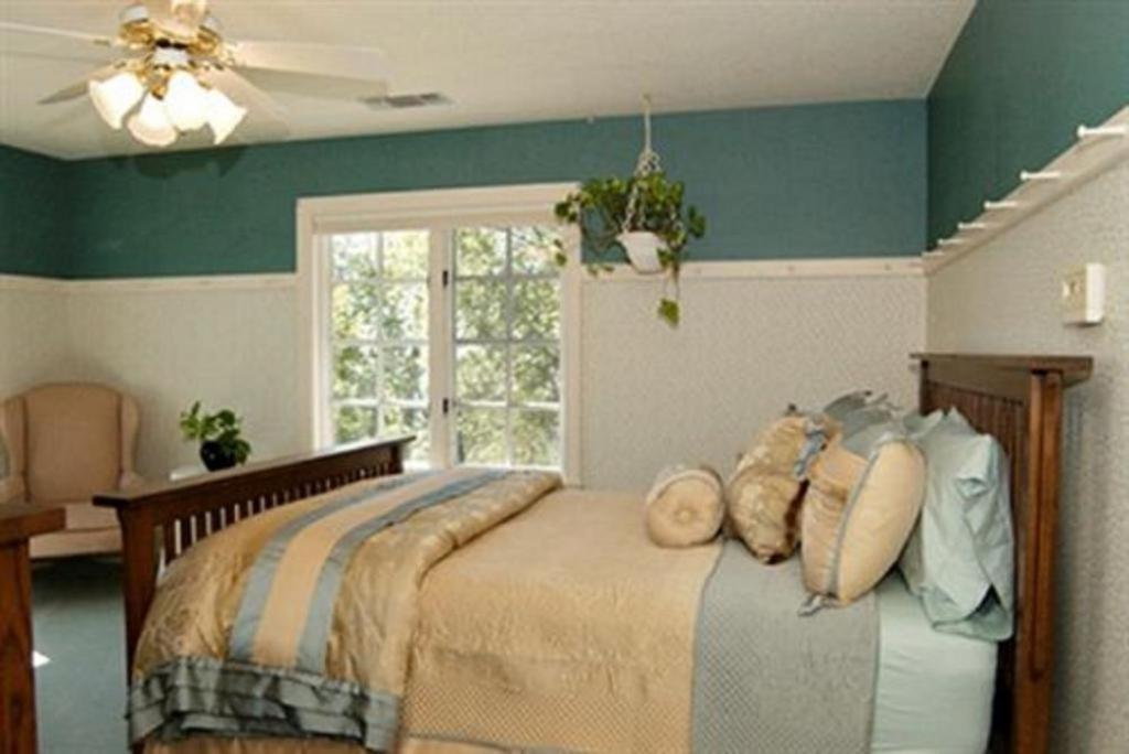 Sierra Sun Cloud Inn - Colfax (Adults Only) Εξωτερικό φωτογραφία